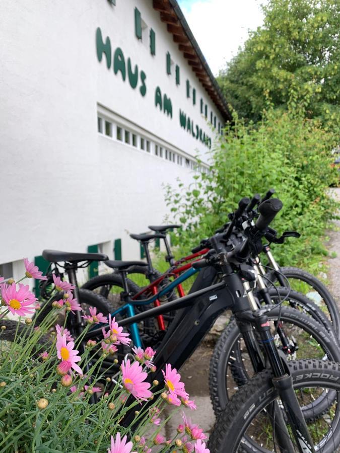 Hotel Haus am Waldrand Flims Exterior foto