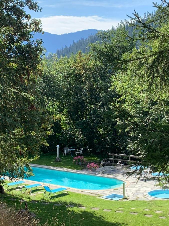 Hotel Haus am Waldrand Flims Exterior foto