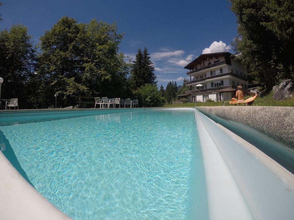 Hotel Haus am Waldrand Flims Exterior foto